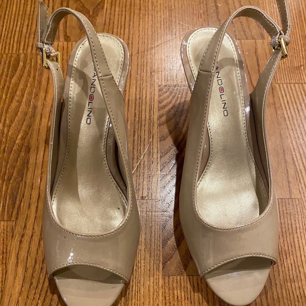 Sling open toe patent beige dress shoe size 6.5